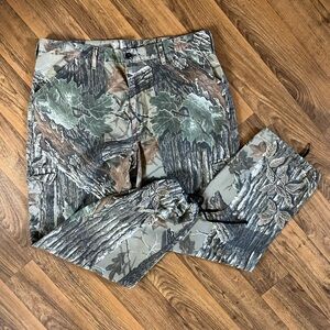 Realtree Liberty Vintage Camo 6 Pocket Cargo Pants